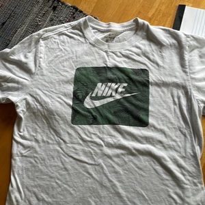 Nike T-shirt size medium